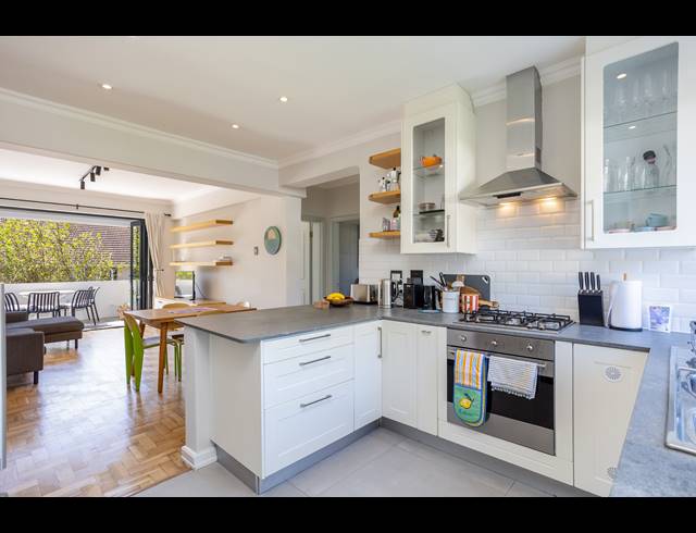 3 BEDROOM APARTMENT RENTED IN GARDENS